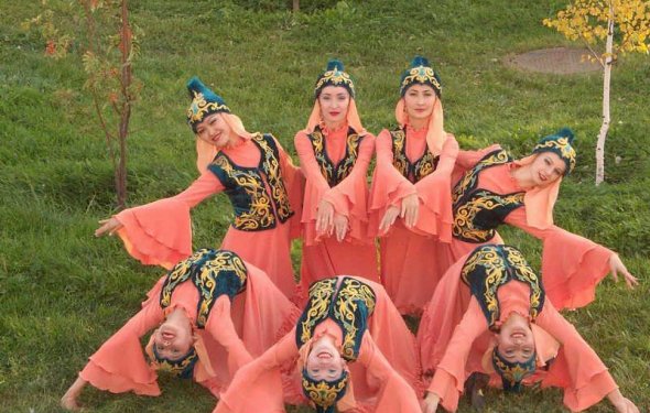 праздник Той думан