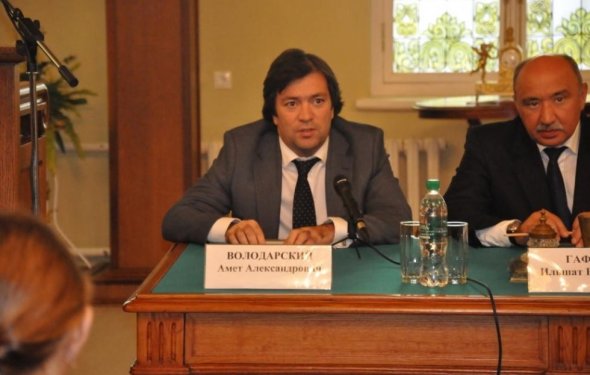 Проректор МИИЯ по